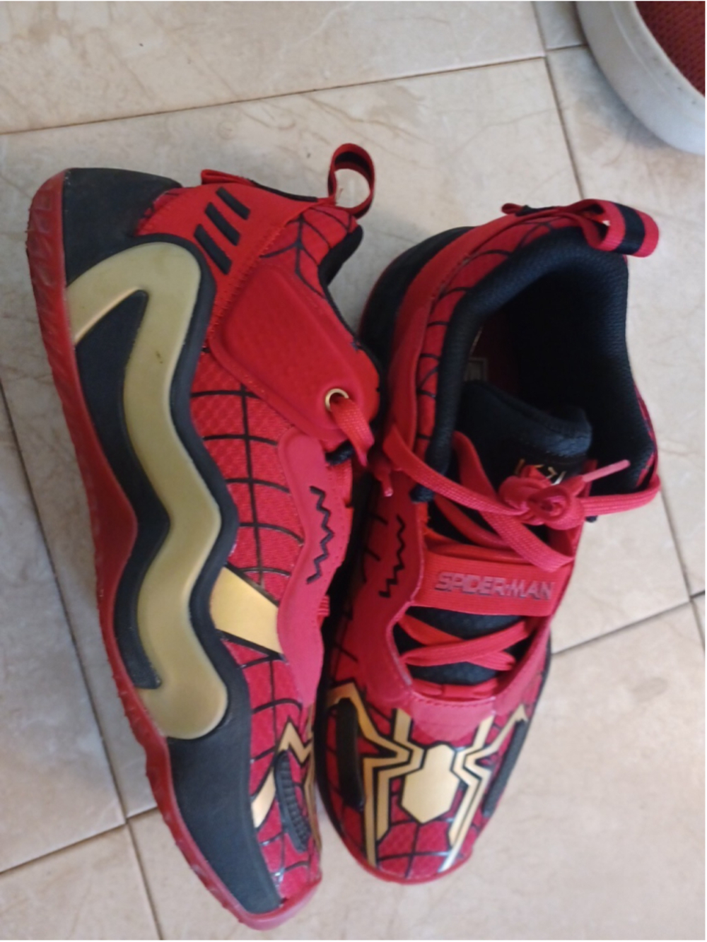 Adidas X Marvel Spiderman Red Basketball Shoes Size 7 Issue 3